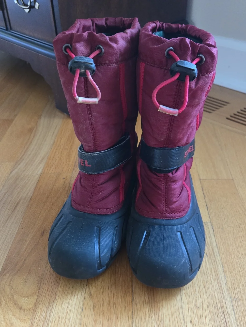 Sorel Kids Flurry Winter Snow Boots (Style NY1965-664) Red/black Size 3